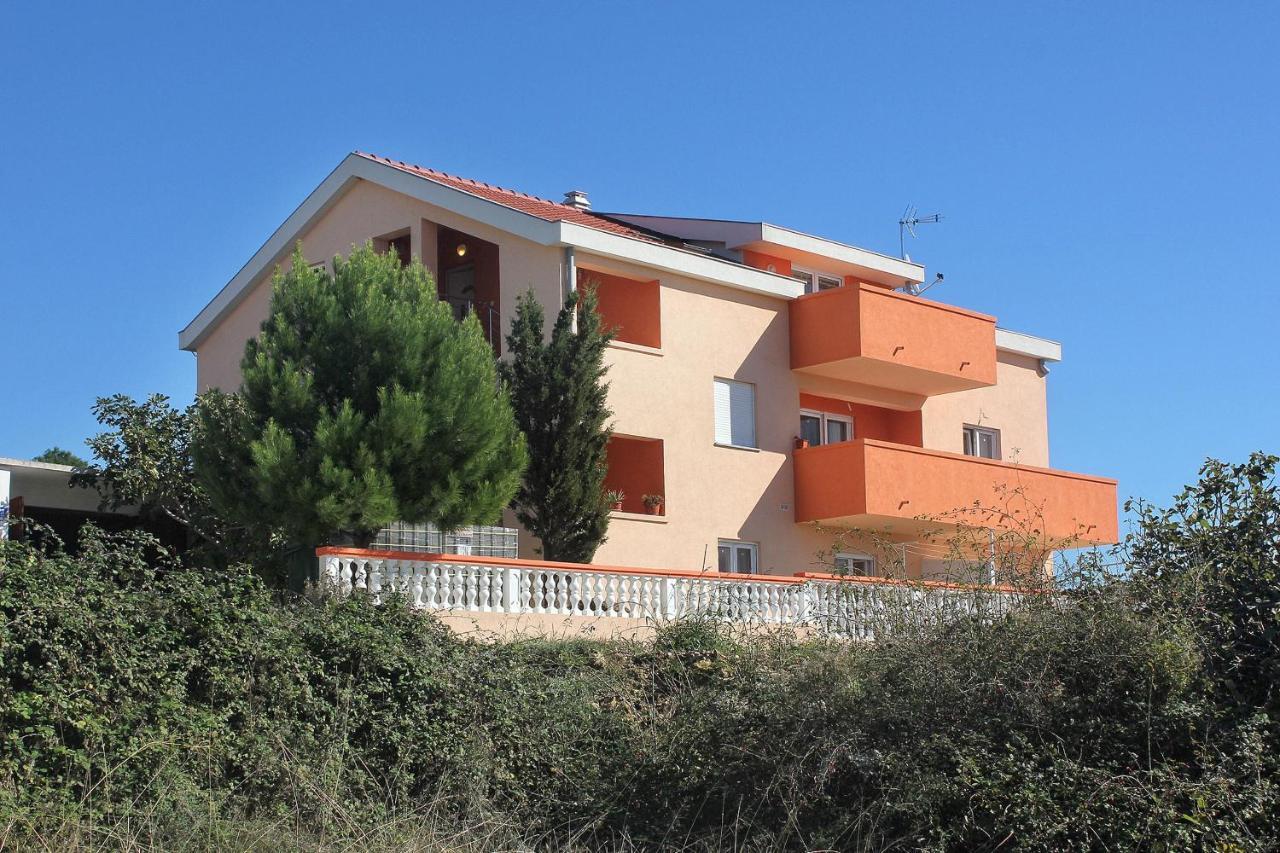 Apartments By The Sea Vlasici, Pag - 9324 ภายนอก รูปภาพ