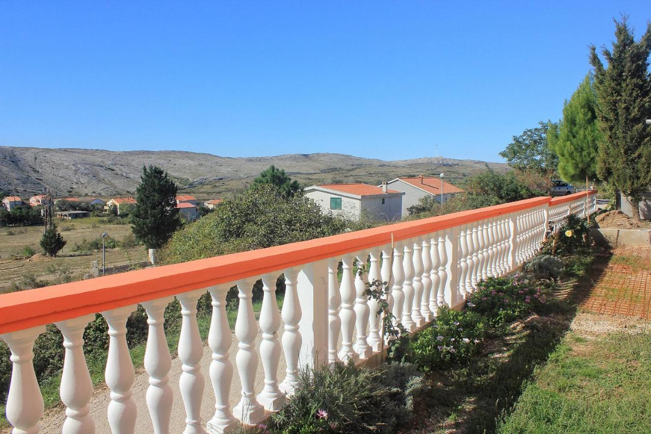 Apartments By The Sea Vlasici, Pag - 9324 ภายนอก รูปภาพ